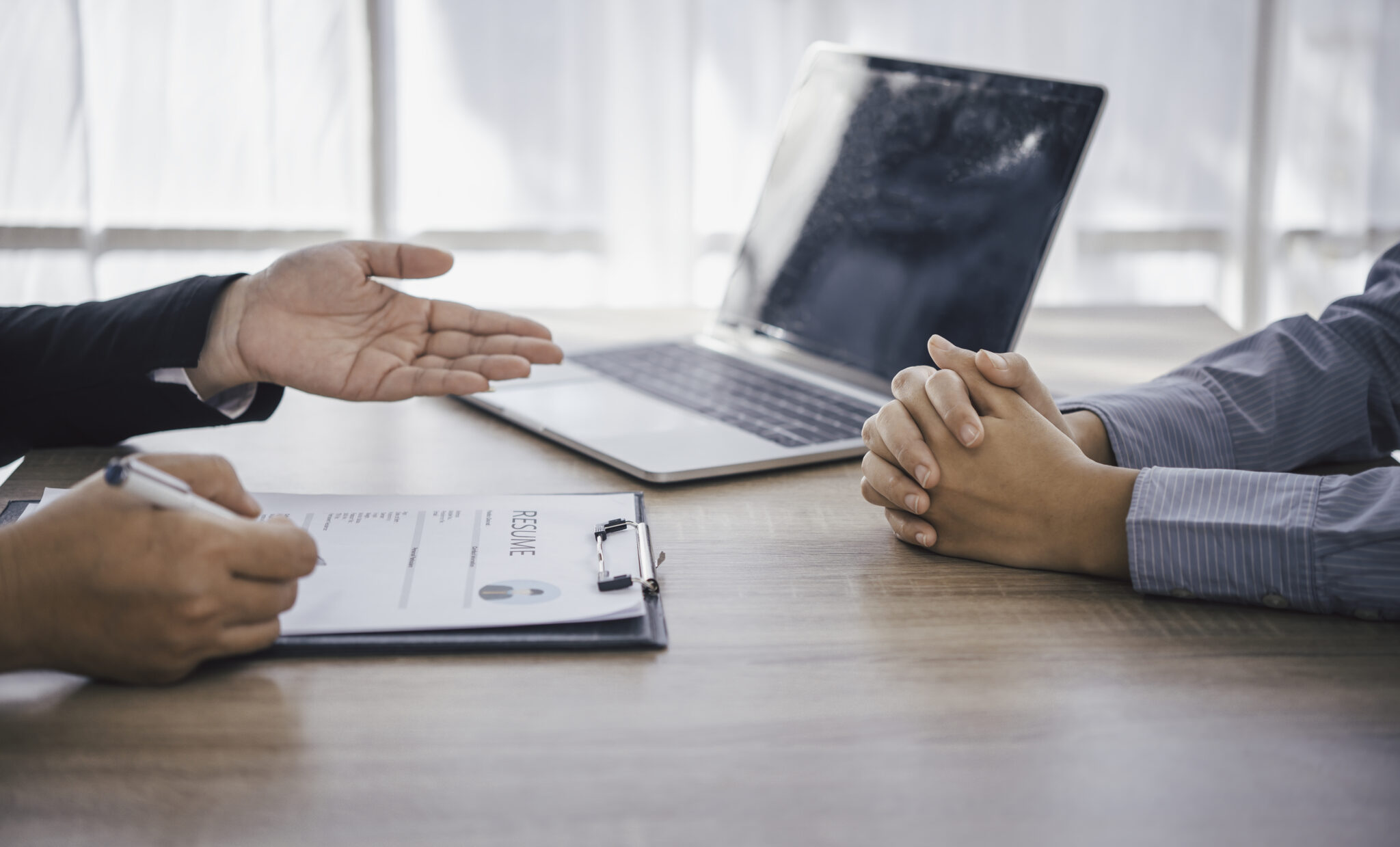 Personalberater führt für Feuerwehren Auswahlgespräche